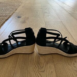 Eileen Fisher Wanda Cross Wedge Sandal Size 9.5